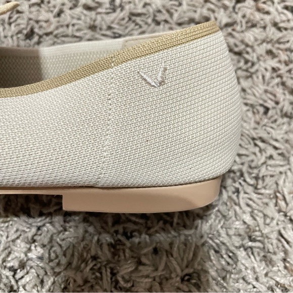 Vivaia Monica Pointed Toe Loafers Womens‎ Size US9/40EU Cream Ivory Flats Shoes - Picture 13 of 15